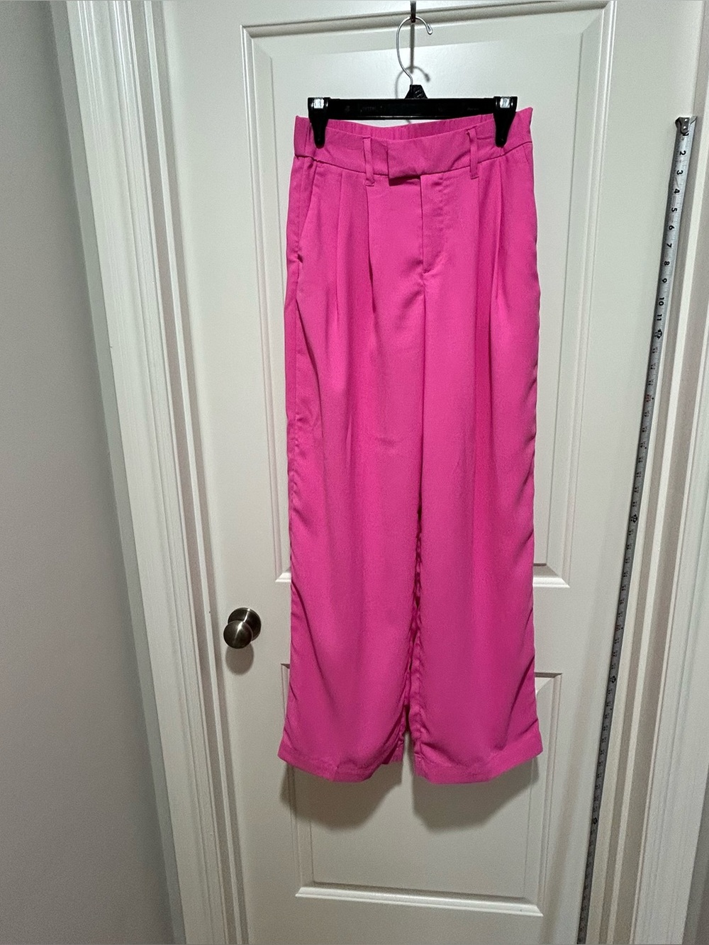 A NEW DAY women’s size 2 Hot Pink wide leg pants. Elastic waist. Two pockets